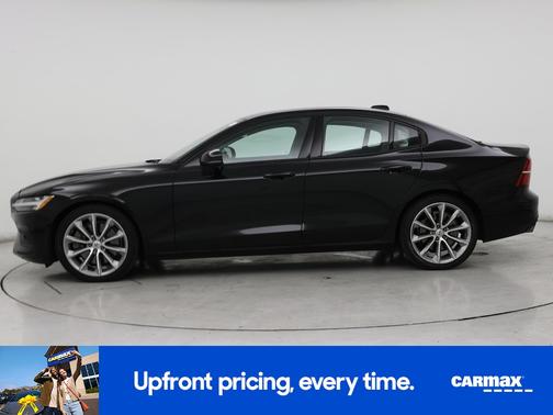 2021 Volvo S60 T6 Momentum