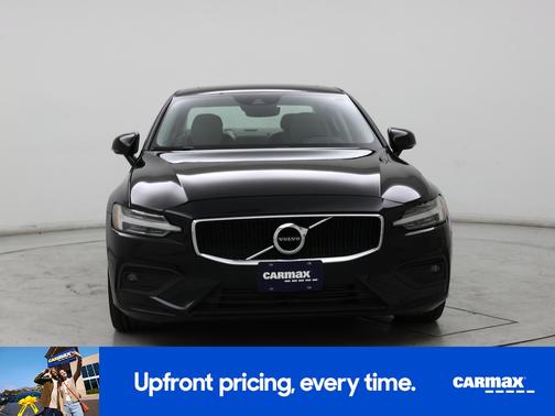 2021 Volvo S60 T6 Momentum
