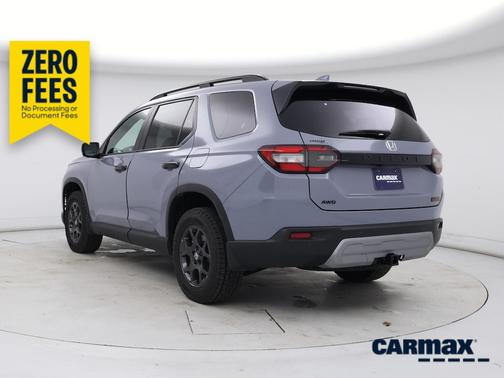 Gray 2025 Honda Pilot Trailsport