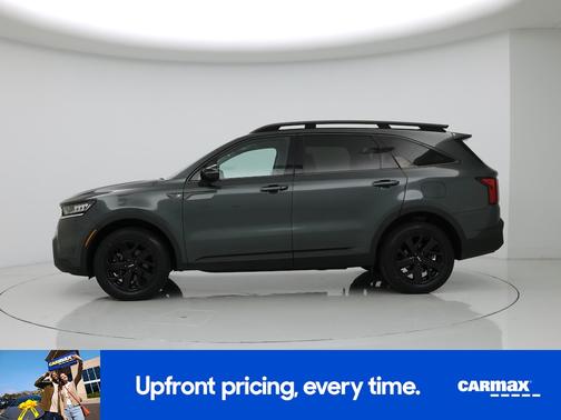 Green 2023 Kia Sorento X-Line S