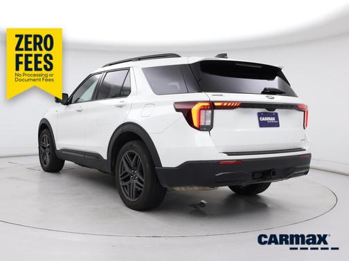 White 2025 Ford Explorer ST-Line