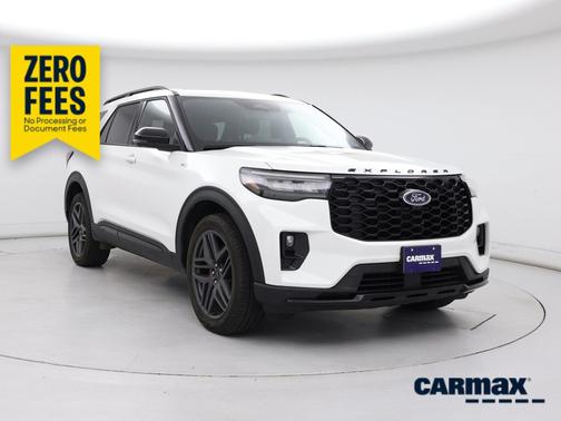 White 2025 Ford Explorer ST-Line