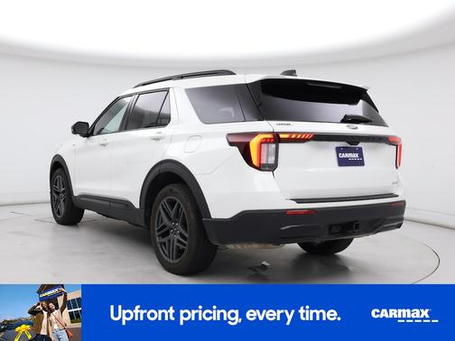 White 2025 Ford Explorer ST-Line