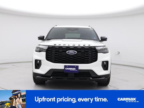 White 2025 Ford Explorer ST-Line