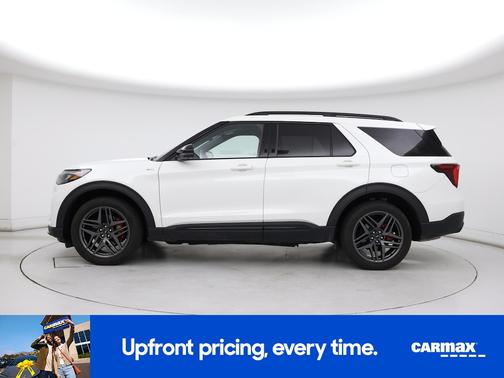 White 2025 Ford Explorer ST-Line