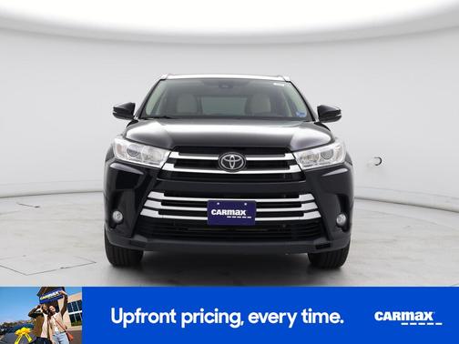 Black 2019 Toyota Highlander XLE