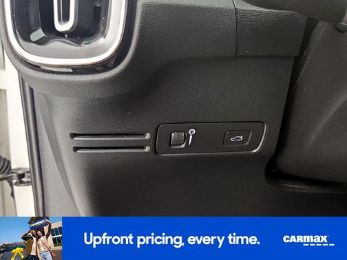 2021 Volvo XC40 Recharge Pure Electric P8 R-Design