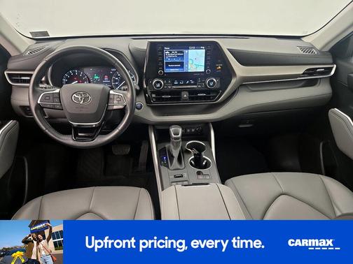 Black 2020 Toyota Highlander XLE