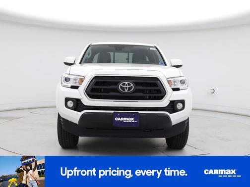 White 2022 Toyota Tacoma SR5