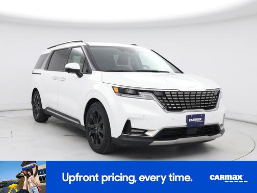 2024 Kia Carnival SX