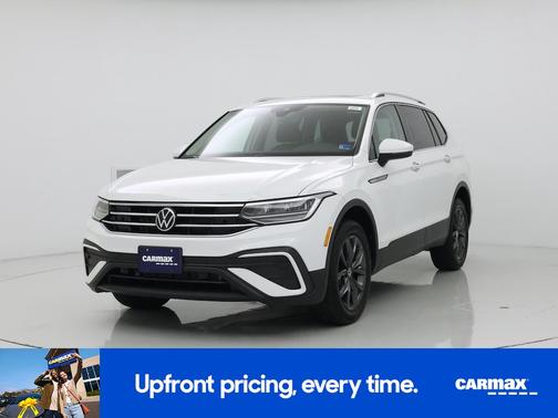 White 2022 Volkswagen Tiguan SE