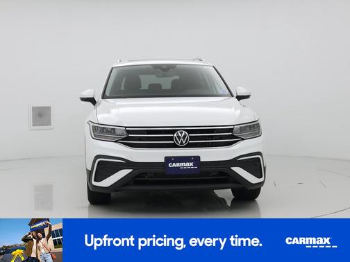 White 2022 Volkswagen Tiguan SE