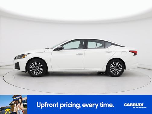 White 2025 Nissan Altima S