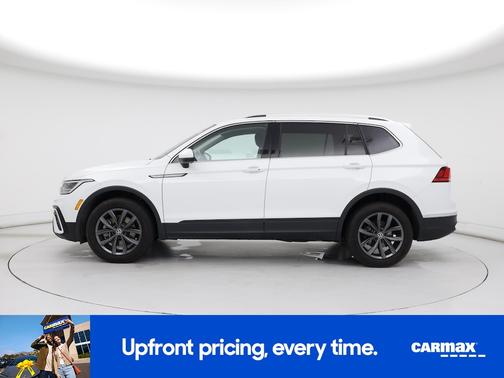 White 2022 Volkswagen Tiguan SE
