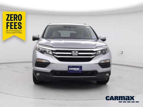 Silver 2017 Honda Pilot Touring