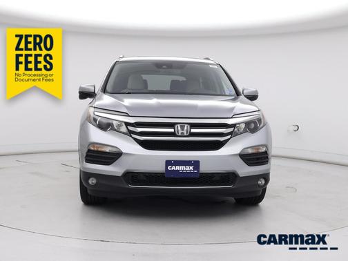 Silver 2017 Honda Pilot Touring