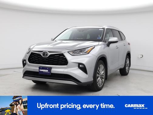 Silver 2021 Toyota Highlander Platinum
