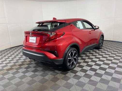 2020 Toyota C-HR XLE