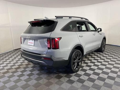 2023 Kia Sorento EX