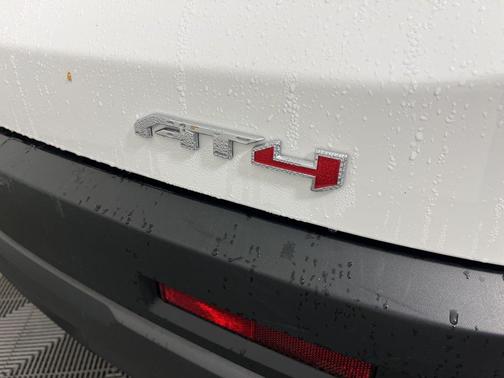 2023 GMC Acadia AWD AT4