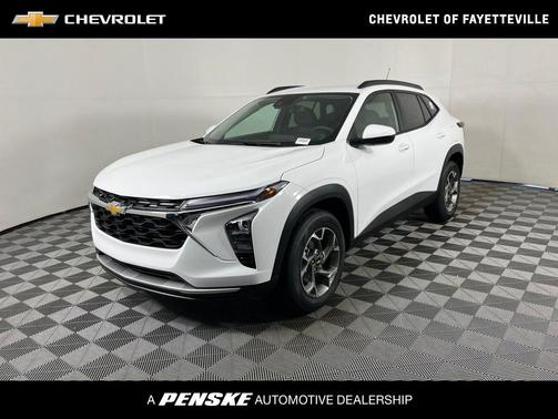 Summit White 2026 Chevrolet Trax LT