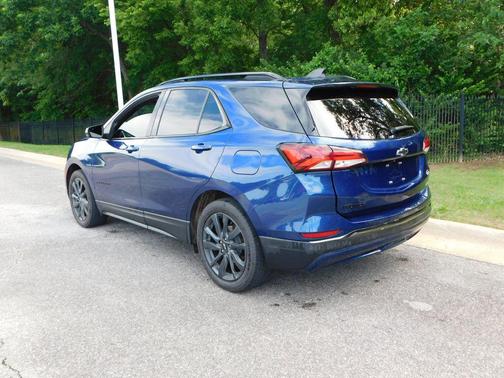 Blue Glow Metallic 2022 Chevrolet Equinox FWD RS