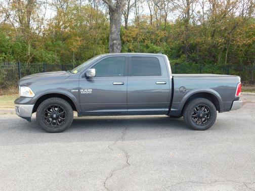 2016 RAM 1500 Laramie