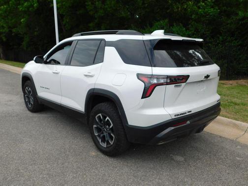 Iridescent Pearl Tricoat 2025 Chevrolet Equinox AWD ACTIV