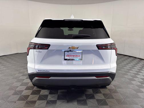Summit White 2027 Chevrolet Equinox 1LT