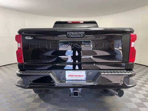 2025 Chevrolet Silverado 2500 Custom