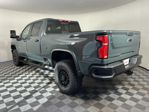 2026 Chevrolet Silverado 2500 Crew Cab, Standard Bed, XR2, 4WD