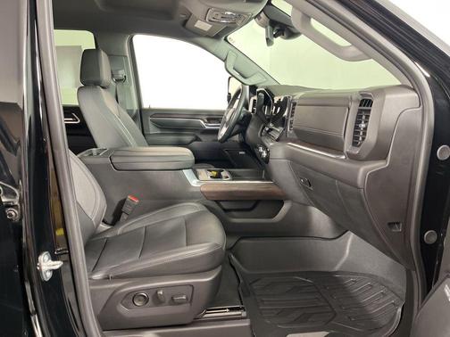 2024 GMC Sierra 2500 SLT