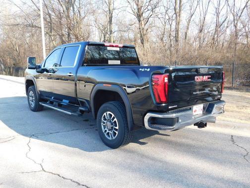 2024 GMC Sierra 2500 SLT