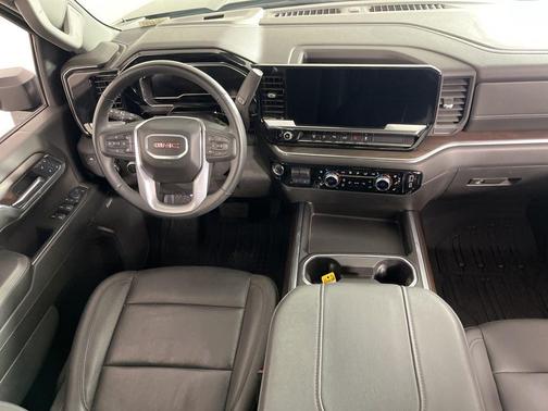 2024 GMC Sierra 2500 SLT