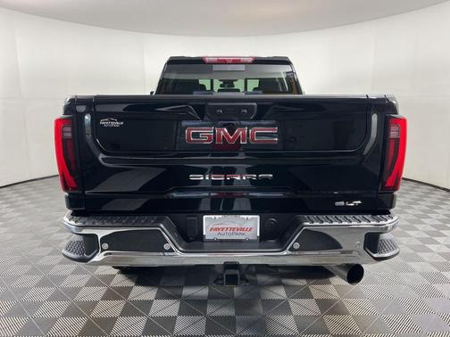 2024 GMC Sierra 2500 SLT