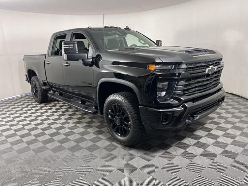 2025 Chevrolet Silverado 2500 Custom
