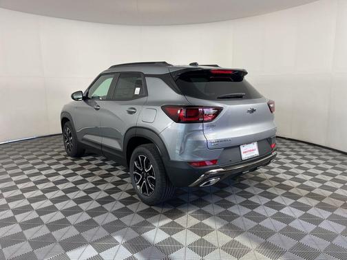 Sterling Gray Metallic 2026 Chevrolet Trailblazer ACTIV