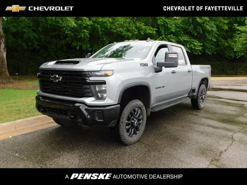 Sterling Gray Metallic 2026 Chevrolet Silverado 2500 Custom