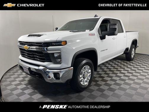 Summit White 2024 Chevrolet Silverado 2500 LT