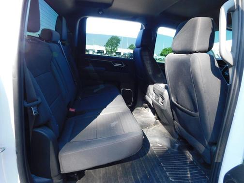 Summit White 2024 Chevrolet Silverado 2500 LT