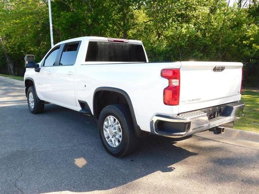 Summit White 2024 Chevrolet Silverado 2500 LT