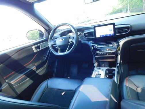 CARBONIZED GRAY METALLIC 2022 Ford Explorer ST-Line