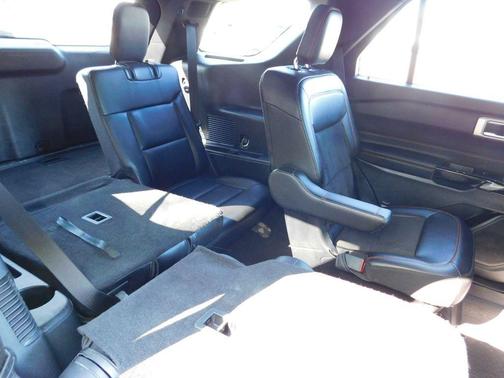 CARBONIZED GRAY METALLIC 2022 Ford Explorer ST-Line