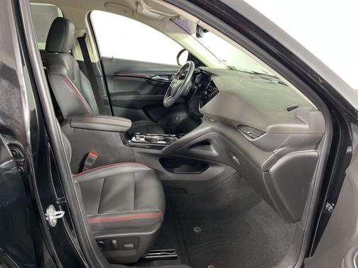 2022 Buick Envision FWD Essence