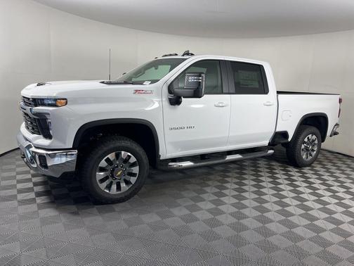 Summit White 2026 Chevrolet Silverado 3500 LT