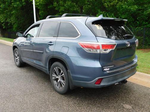 Shoreline Blue Pearl 2016 Toyota Highlander XLE