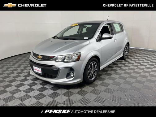 Silver Ice Metallic 2017 Chevrolet Sonic LT