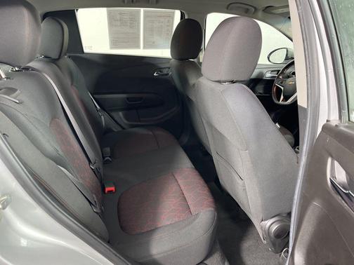 Silver Ice Metallic 2017 Chevrolet Sonic LT