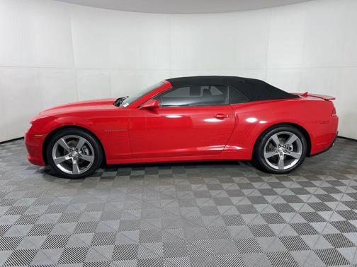 2015 Chevrolet Camaro 2LT
