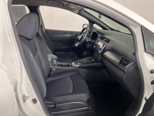 2022 Nissan Leaf S 40 kWh
